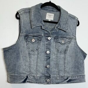 EUC Torrid Size 2 (18/20W) Crop Denim Vest - Medium Wash